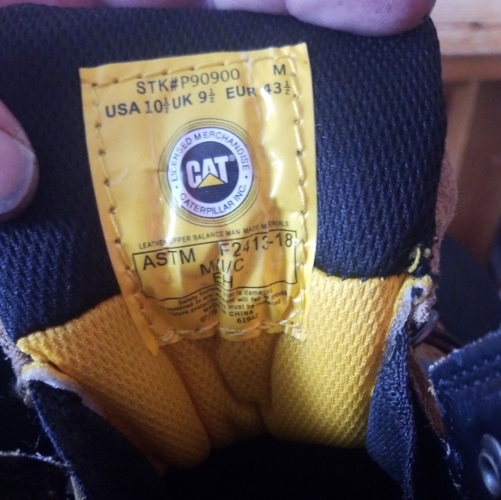 CAT BOOTS - Picture 2 of 2